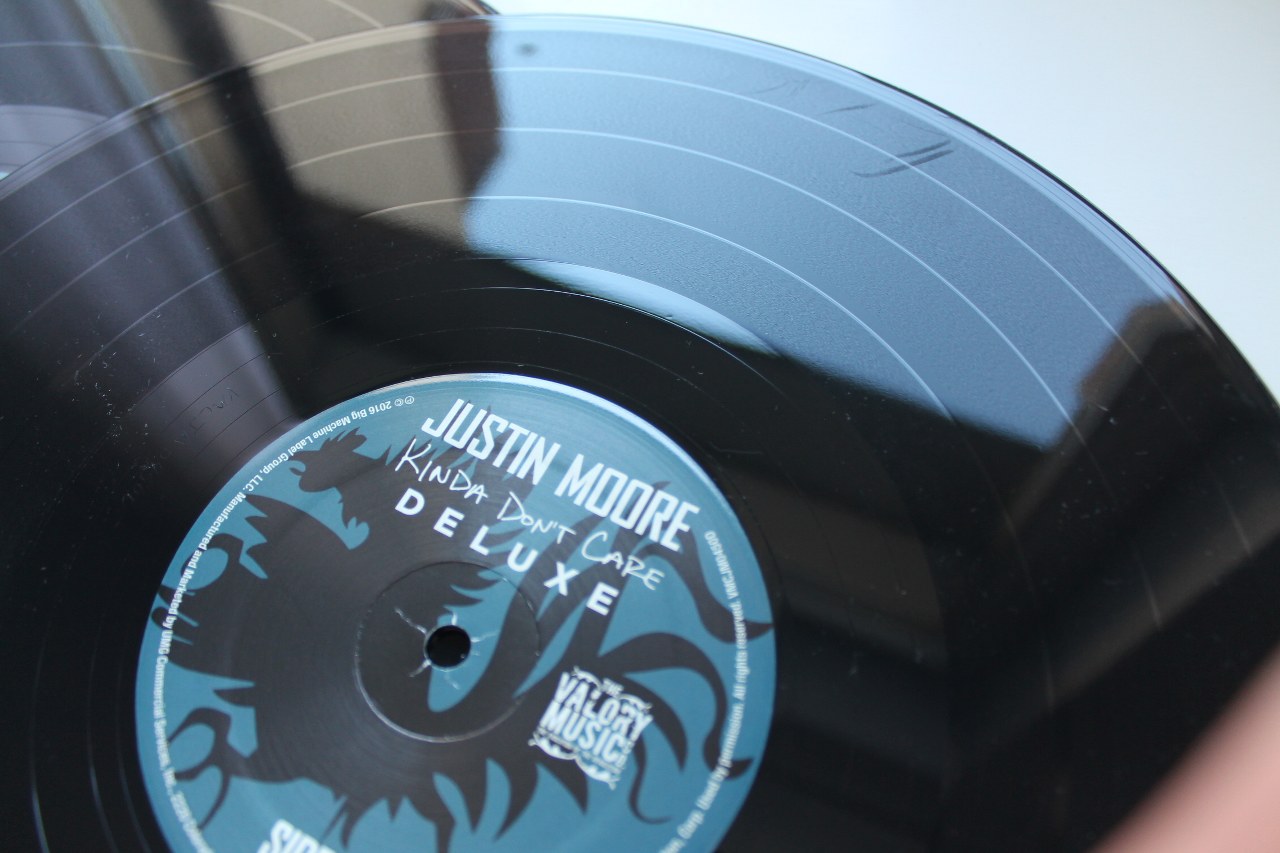 843930025114 Justin Moore – Kinda Dont Care 2x Vinyl LP Album Deluxe Edition US 2016