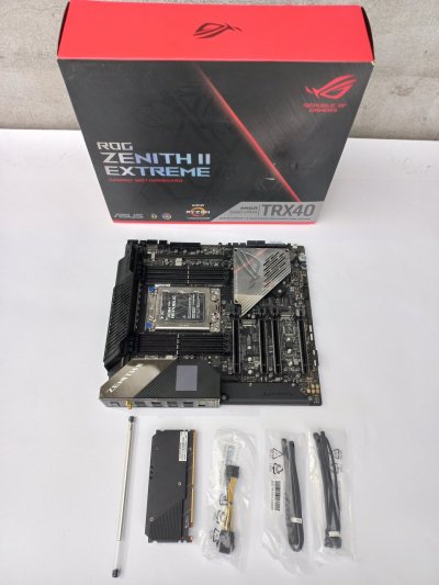 ASUS ROG Zenith II Extreme Gaming Socket AMD sTRX4 