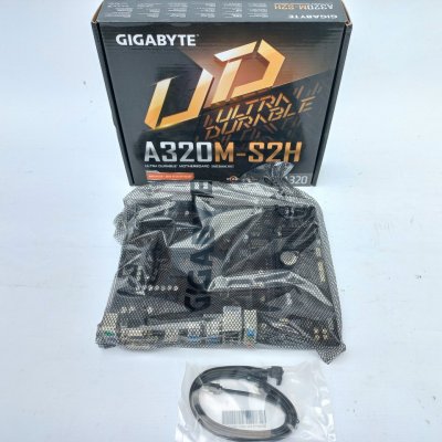 Gigabyte GA-A320M-S2H Socket AM4 DDR4
