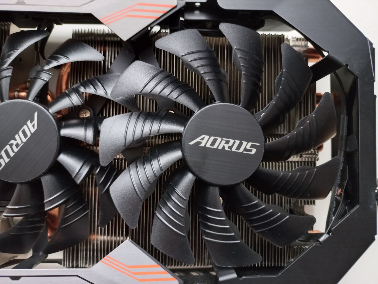 4719331301392 Chłodzenie K1748 Gigabyte GTX 1080Ti 11GB Aorus Xtreme Edition 3x PLD10015B12H 12v 0.55A (95mm)